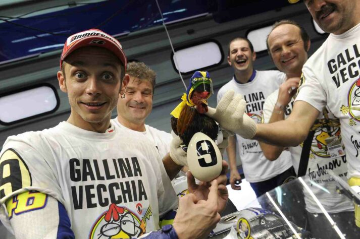 Para conquistar o nono título no Mundial, conseguido em Sepang, em 2009, Rossi trouxe uma 'galinha velha'