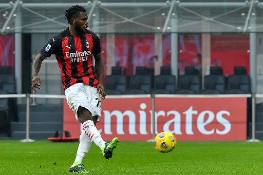 Franck Kessié - Clube: Milan - Seleção: Costa do Marfim - Posição: Meia - Idade: 24 anos - Valor segundo o Transfermarkt: 55 milhões de euros (aproximadamente R$ 332,49 milhões)