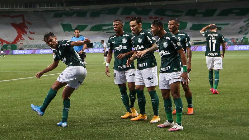 Vagas para a Libertadores de 2021 – “Palmeiras chega 2021 com bastante determinação e as chances são grandes de disputar a Libertadores do ano que vem. Já o Fluminense não está com tanta energia assim e precisa de um esforço bem maior para conseguir uma vaga no campeonato”.