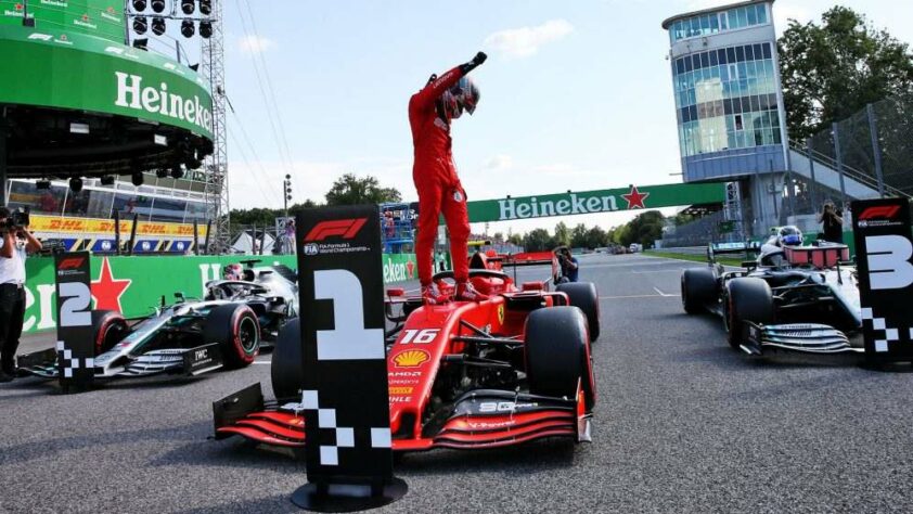 A Ferrari é a segunda na lista. 103 vitórias.