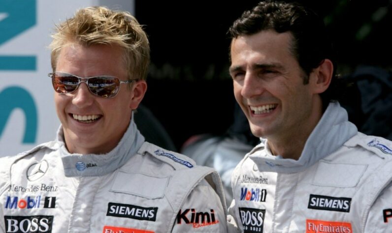 Ainda no grid, Kimi Räikkönen se despedia da McLaren. Sua dupla era com o espanhol Pedro de la Rosa.