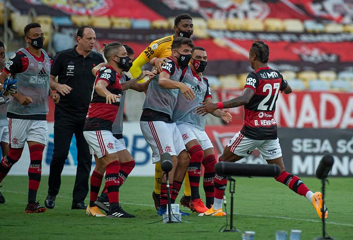 Que partida neste domingo no Maracanã. Mesmo com um a menos na maior parte do jogo, o Flamengo derrotou o Bahia por 4 a 3 de virada, em uma bela atuação de Gerson, Bruno Henrique e Pedro. Confira as notas! (Por Lucas Pessôa - reporterfla@lancenet.com.br)