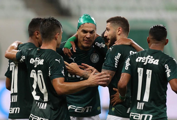 5 – PALMEIRAS: 16 pontos em 8 jogos. Cinco vitórias, um empate e duas derrotas. Doze gols marcados e cinco sofridos. 66,67 % de aproveitamento.