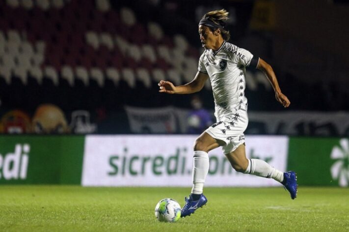 Estreia no Brasileirão - Já que o confronto diante do Bahia pela primeira rodada do Brasileirão foi adiado, o Botafogo estreou no campeonato contra o RB Bragantino, fora de casa. Foi a estreia também de Honda na competição mais importante do futebol brasileiro.  