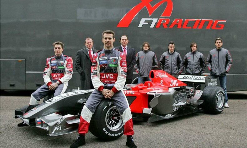 A Toro Rosso, em sua primeira temporada na Fórmula 1, tinha Vitantonio Liuzzi e Scott Speed como titulares.