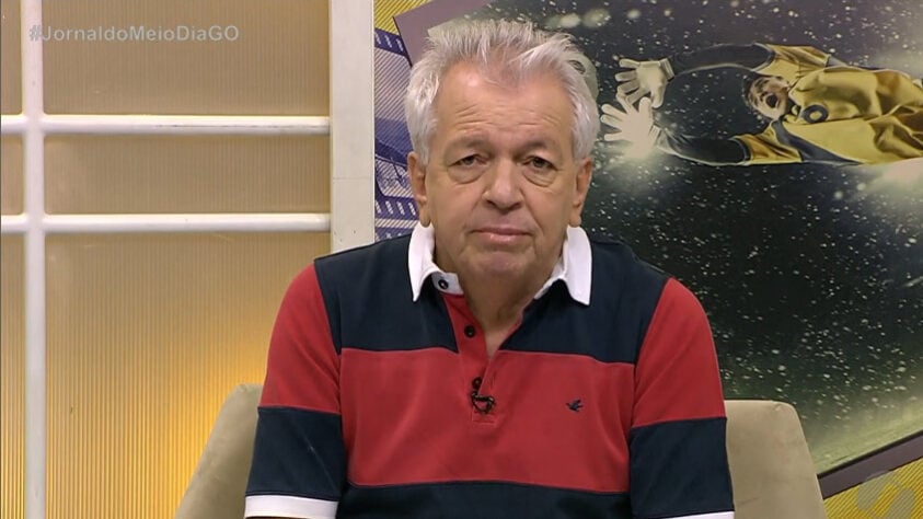 Um dos mais conhecidos cronistas esportivos de Goiás, ADOLFO CAMPOS morreu aos 61 anos no dia 8 de outubro. Ele, que conciliava os trabalhos na TV Serra Dourada e na Rádio Bandeirantes, sofreu um infarto enquanto dormia.