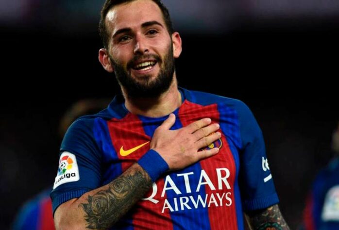 O lateral Aleix Vidal chegou ao Barcelona em 2015 para ser o substituto de Daniel Alves. A torcida se empolgou pois ele vinha bem no Sevilla. Uma série de lesões fizeram o investimento de 17 milhões de euros (mais de R$ 100 milhões) ser jogado no lixo. 