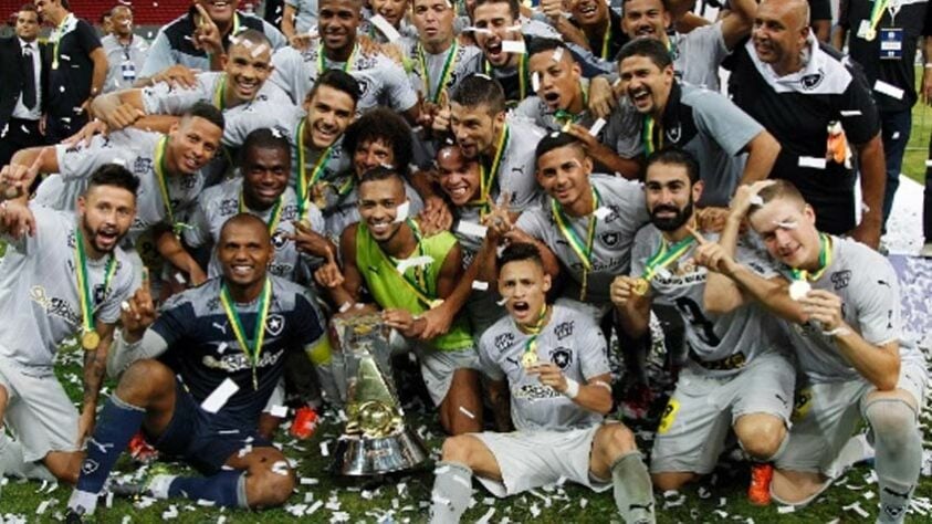 BOTAFOGO (3 títulos) – Carioca (2013/18) e Série B (2015).