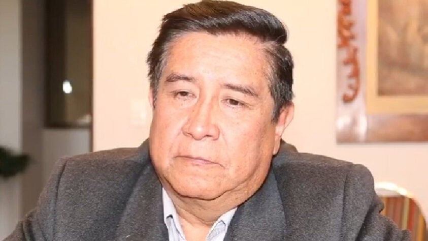 Presidente da Federação Boliviana de Futebol (FBF), CÉSAR SALINAS partiu aos 58 anos no dia 19 de julho. O dirigente foi mais uma vítima da Covid-19. 