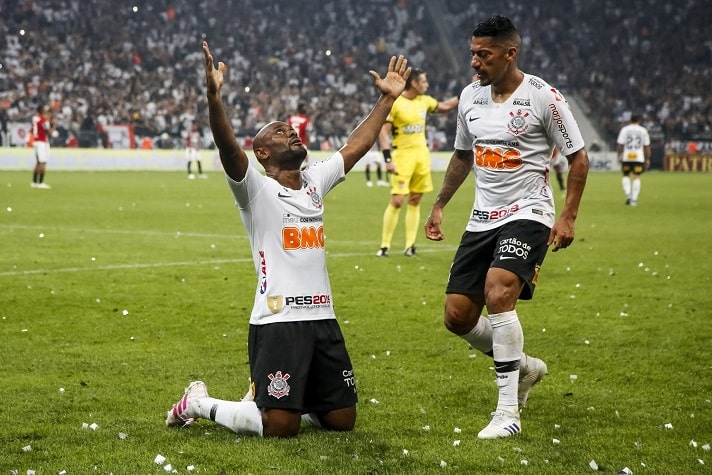 11º) 21/4/2019 - Corinthians 2 x 1 São Paulo - Final do Paulistão. Gols: Danilo Avelar e Vagner Love (COR)/Antony (SAO)