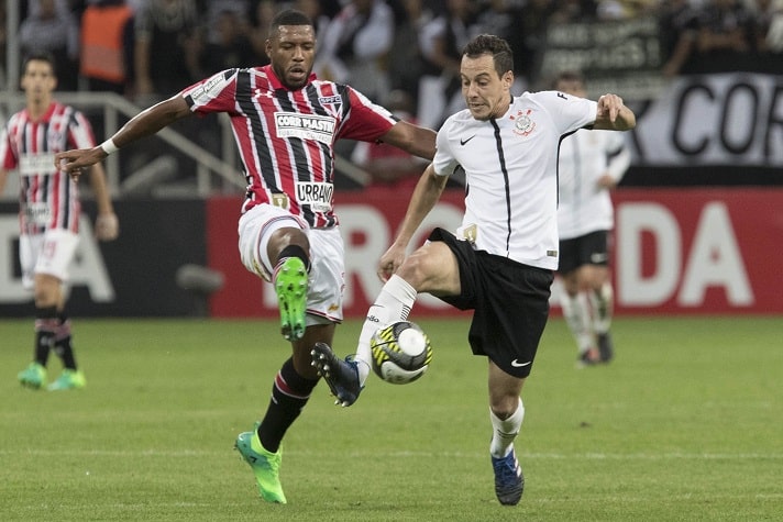 23/4/2017 - Corinthians 1 x 1 São Paulo - Semifinal do Paulistão. Gols: Jô (COR)/Pratto (SAO)