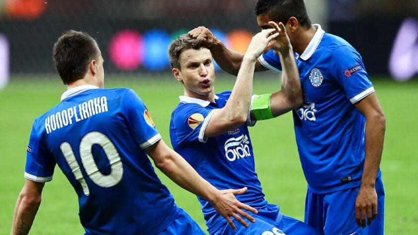 Dnipro - Em 2019, após uma série de quedas por conta de dívidas e punições da UEFA, o clube ucraniano não conseguiu mais se sustentar e ficou de fora da quarta divisão nacional.