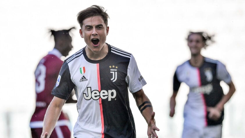 ESQUENTOU - Segundo o jornalista Romeo Agresti, Dybala não ficará na Juventus e os planos do clube italiano são vender o meia argentino ainda em janeiro.