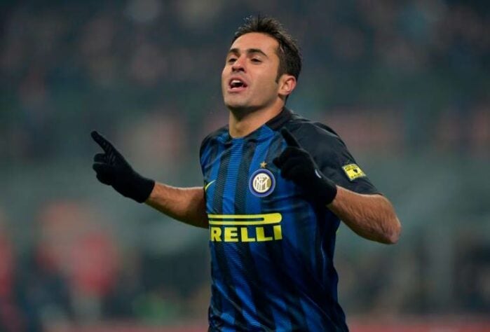A Sampdoria tinha no brasileiro naturalizado italiano Éder seu craque em 2016. Mas a Internazionale investiu pesado para roubar o atacante. Não valeu è pena. 