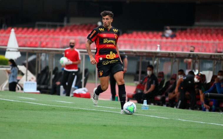 SPORT - Sobe: Lucas Mugni - Apesar da postura defensiva na maioria do jogo, o argentino foi o que mais tentou puxar contra-ataques e aproveitar os espaços deixados pelo São Paulo. / Desce: Defesa - Mesmo com uma formação com cinco defensores, o Sport não conseguiu conter as jogadas ofensivas e teve dificuldade no jogo aéreo.