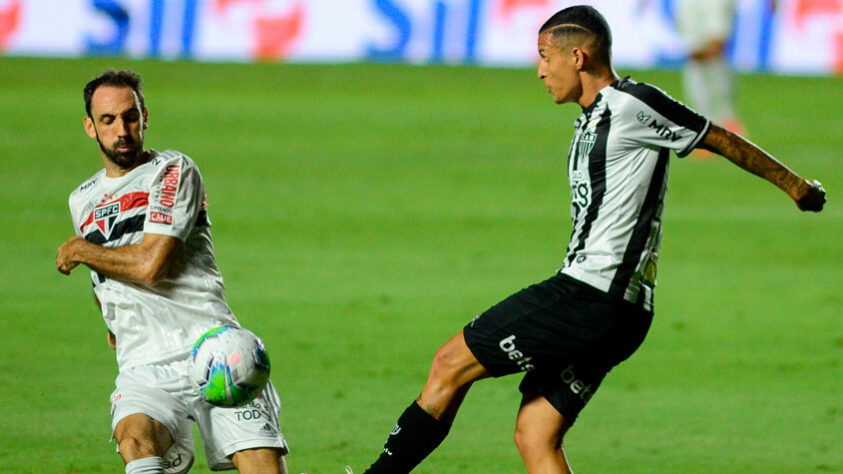 ATLÉTICO-MG - Sobe: Everson - Fez boas defesas ao longo do jogo e evitou que o Galo sofresse mais gols na partida. / Desce: Allan - Foi anulado pelos meias do São Paulo e caiu na pilha dos adversários, levando dois amarelos e prejudicando sua equipe.