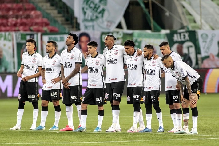 Agosto - Derrotou o Mirassol na semi do Paulistão e se classificou para a decisão do Paulista para enfrentar o Palmeiras. Empate nos dois jogos e definição nos pênaltis deram o título ao rival. No Brasileirão, o início foi de oscilação. Fora de campo, o clube completou três meses de salários atrasados ao elenco.