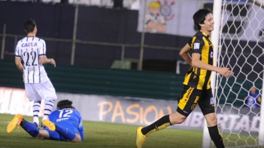 Por outro lado, o Corinthians não teve a mesma sorte e nem chegou na 3ª fase, caindo para o Guaraní do Paraguai pelo critério de gol fora.