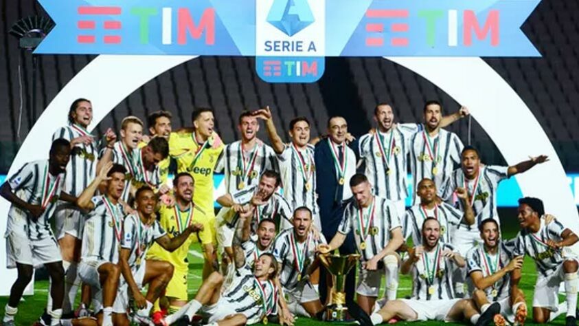 Juventus - nove títulos consecutivos do Campeonato Italiano: 2011/2012 até 2019/2020