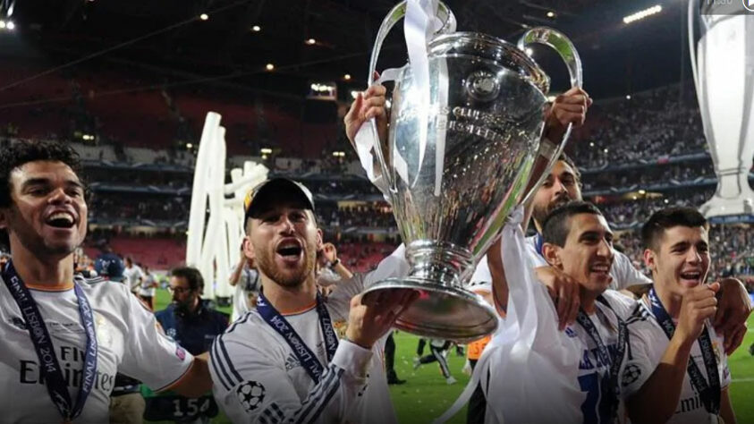 Real Madrid (18 títulos) - O Real Madrid ganhou 18 canecos. Foram 3 vezes o título espanhol, 4 Champions League, 4 Mundiais de Clubes, 2 Supercopas da Europa, 2 Copas do Rei e 2 Supercopas da Espanha.