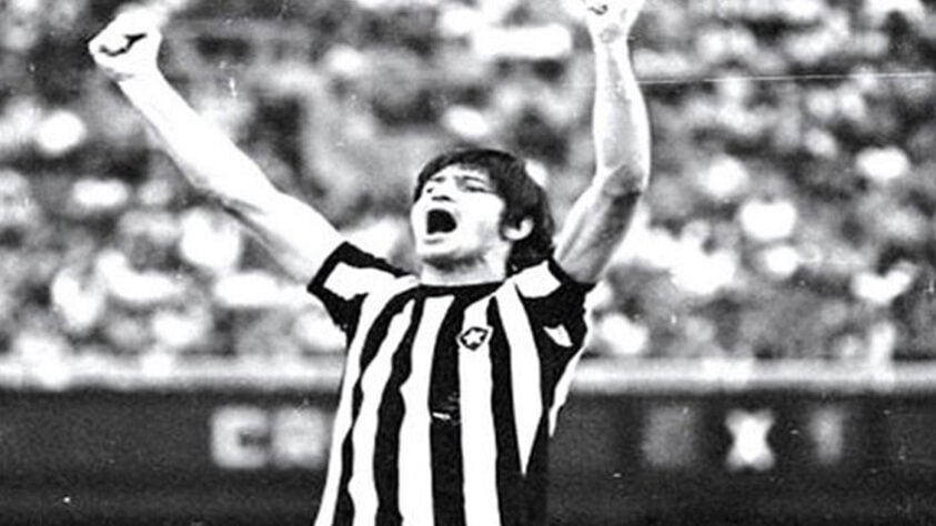 No dia 16 de outubro, a torcida do Botafogo se despediu de RODOLFO FISCHER. Estrangeiro que mais vestiu a camisa do Glorioso (em 180 oportunidades), "El Lobo" tinha 76 anos e ainda atuou por clubes como San Lorenzo e Vitória, além da seleção da Argentina.