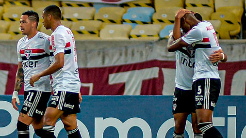 1 – SÃO PAULO: 19 pontos em 8 jogos. Seis vitórias, um empate e uma derrota. Quinze gols marcados e sete sofridos. 79,17 % de aproveitamento.