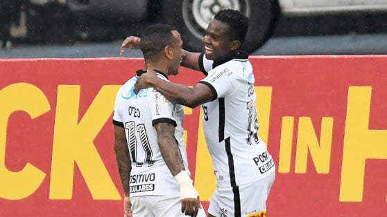 8º colocado – Corinthians (42 pontos/28 jogos): 0.17% de chances de ser campeão; 22.8% de chances de Libertadores (G6); 0.003% de chances de rebaixamento.