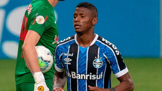Grêmio – Orejuela (foto) e Luiz Fernando