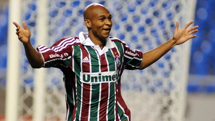 Após ter altos e baixos no Fluminense, TARTÁ se tornou "andarilho" da bola, passando por clubes como Vitória, Joinville, pelo futebol asiático e também disputando o Carioca pelo Boavista. Recentemente, acertou com o América-RN para a disputa da Série D.