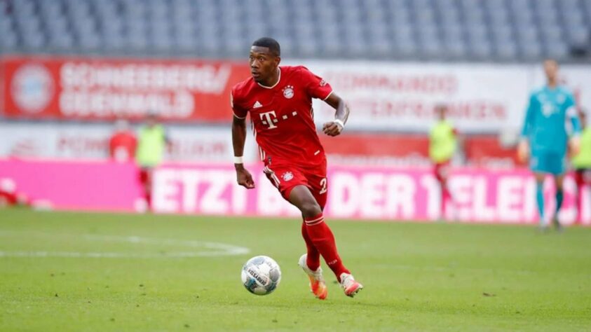 ESQUENTOU - Com vínculo com o Bayern de Munique até o final da temporada, David Alaba pode assinar um pré-contrato com qualquer equipe, e o jogador não deve permanecer no clube bávaro na próxima temporada. De acordo com o jornalista Fabrizio Romano, da "Sky Sport", o Real Madrid lidera a corrida pela contratação do austríaco. Ainda segundo o repórter, o atleta do time bávaro tem o sonho de atuar no clube espanhol.