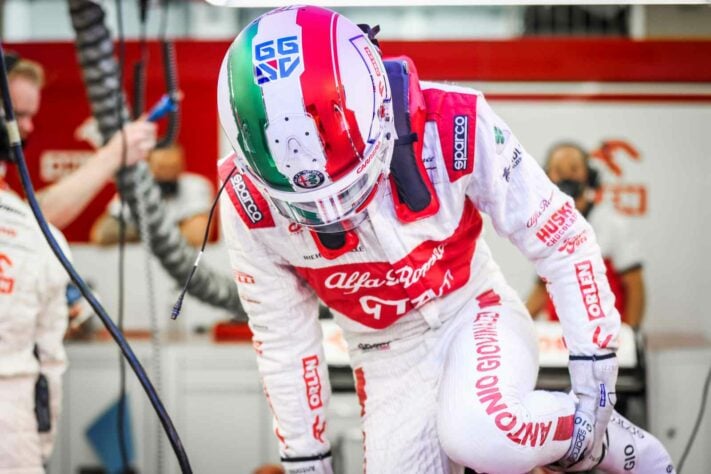 Antonio Giovinazzi segue na F1, mesmo sem momentos notáveis até agora, e com apenas quatro pontos marcados na temporada passada