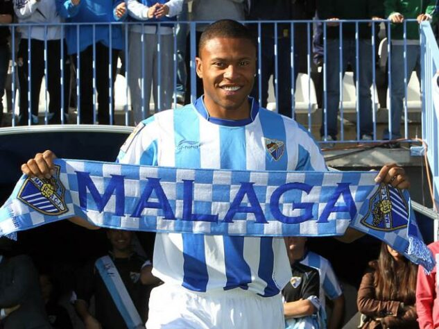 O Málaga, da Espanha, classificou-se em primeiro do grupo na Liga dos Campeões de 2012-13, à frente do Milan. No mata-mata, eliminou o Porto nas oitavas e estava próximo de derrotar o Borussia Dortmund, quando o time alemão fez uma virada incrível no jogo da volta (dois gols em 69 segundos, nos acréscimos) e o placar ficou 3 a 2, com a eliminação dos espanhóis. O clube nunca venceu a LaLiga.