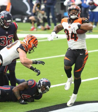 28º Cincinnati Bengals (4-10-1): Vitórias nas duas últimas semanas e o time fica mais longe de Penei Sewell como tackle do futuro.