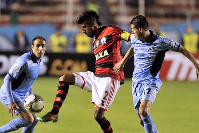 Também em 2014, o Bolívar ficou em primeiro do seu grupo e o Flamengo ficou de fora das oitavas de final. A surpresa daquele ano chegou à semifinal.