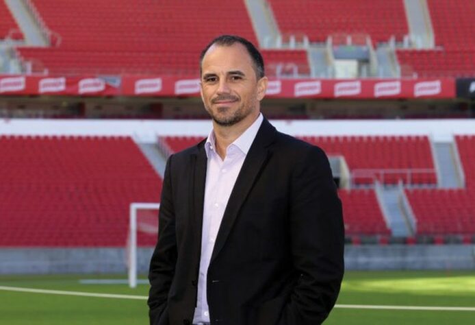 ESQUENTOU - O diretor de futebol do Atlético-MG, Rodrigo Caetano, afirmou que há uma cobrança para a venda de jogadores que ajudariam o caixa do clube.