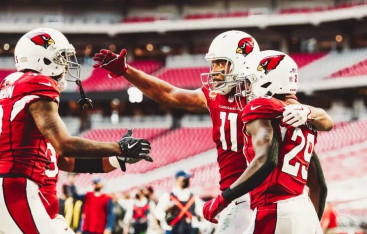 14º Arizona Cardinals (8-6): Com Larry Fitzgerald de volta, os Cards são outro time. Muito mais forte e com mais poder de decisão. A experiência e liderança do recebedor fazem diferença.