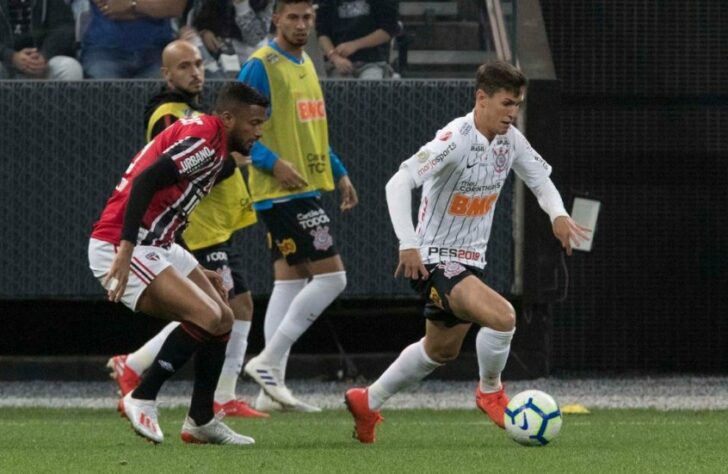 Até hoje, as duas equipes já se enfrentaram 346 vezes, com 130 vitórias do Corinthians contra 106 do São Paulo, além de 110 empates. No último duelo, quem levou a melhor foi o lado Tricolor, com vitória por 2 a 1 em clássico válido pela sexta rodada do Brasileirão 2020.