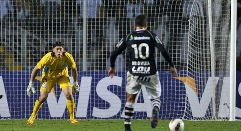 2012 - Pela Copa Libertadores, o Gigante da Colina avançou até as quartas de finais e novamente encontrou o Corinthians de Tite. Após o empate por 0 a 0 em São Januário, as equipes empatavam em São Paulo, até que a bola sobrou para Diego Souza depois de um erro de Alessandro. O jogador ficou na cara do gol, mas desperdiçou a oportunidade e Cássio fez boa defesa. Aos 42, Paulinho, de cabeça, decretou a classificação do Timão, que conquistaria o título inédito meses depois. 