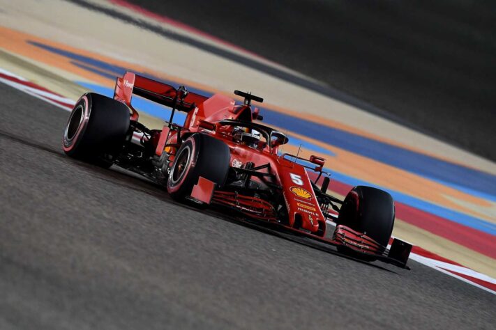 Tetracampeão mundial, Vettel vai largar em 13º 