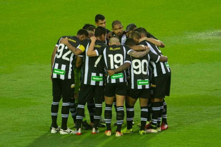 O Figueirense foi da Série A para a Série B em 2008, 2012 e 2016.