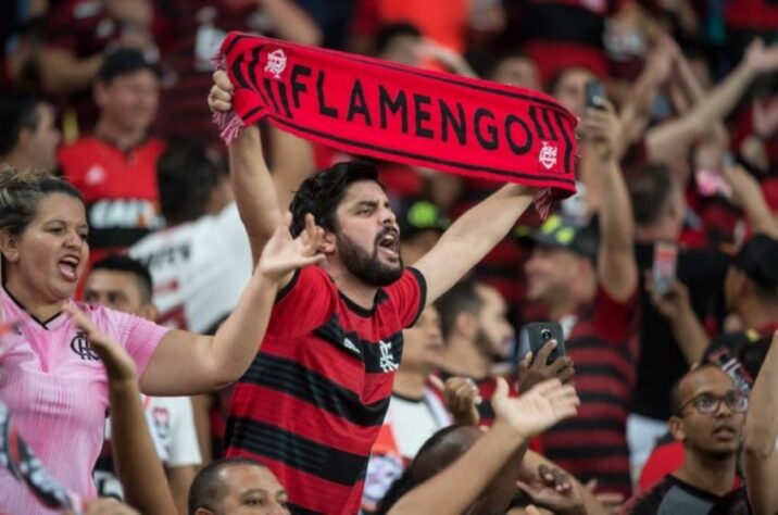 1º lugar: Flamengo - porcentagem de brasileiros que declararam torcida ao Rubro-Negro em 2022: 24,0%.