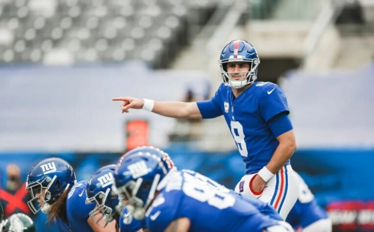 Ataque do New York Giants - Com ou sem Daniel Jones, foi frustrante acompanhar a ofensiva dos Giants. Poucos pontos produzidos, drives que pouco avançavam e a sensação de que os jogadores estavam confusos sobre o que fazer em determinados snaps.