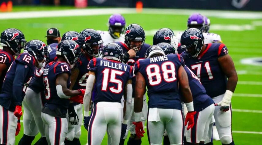 Houston Texans - Apontado como candidato ao título, os Texans foram um dos piores times da liga em 2020. Derrotas se acumularam, demissões, polêmicas extracampo... A franquia espera um 2021 menos problemático.