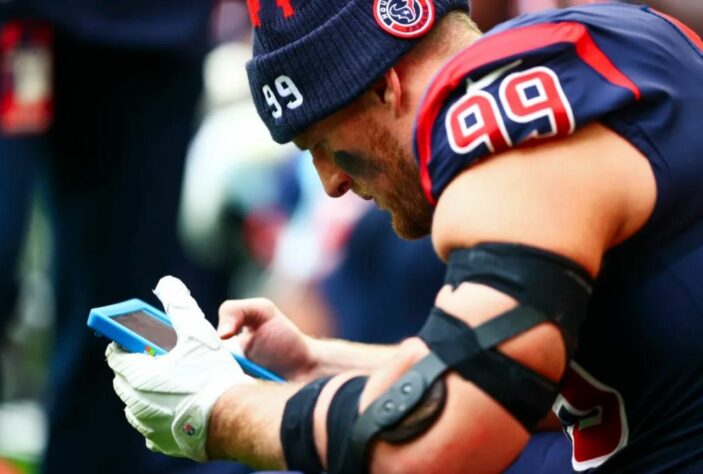 30º Houston Texans (4-11): O discurso de JJ Watt, criticando corpo mole de alguns jogadores, diz tudo sobre Houston no momento. Caos!