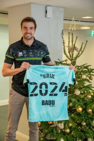 FECHADO - O Norwich City renovou o contrato do goleiro Tim Krul até junho de 2024.