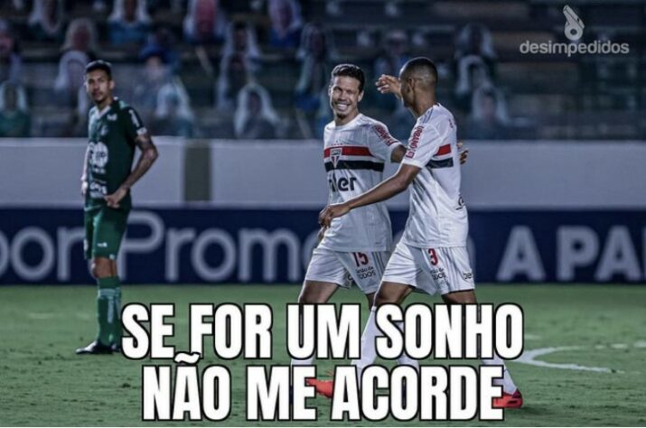 Memes: Torcedores do São Paulo exaltam Fernando Diniz e tiram onda com liderança do Brasileirão