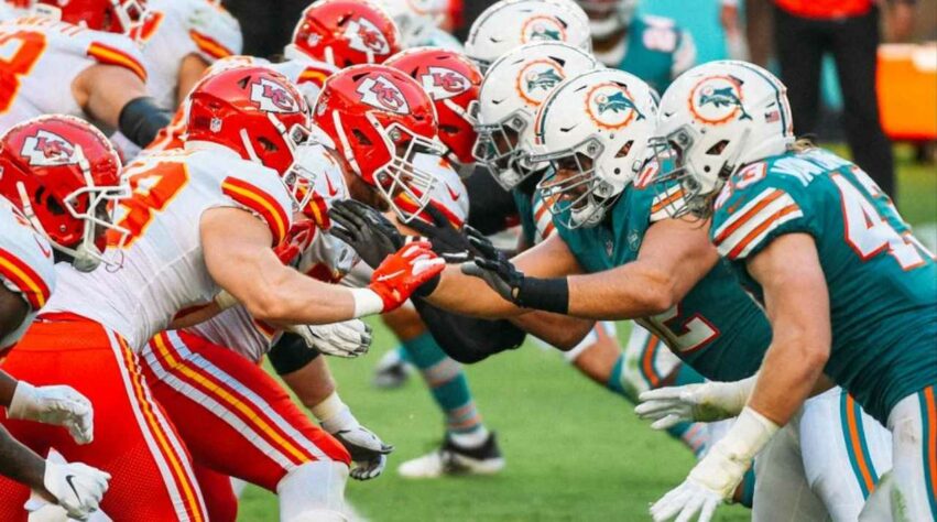 12º Miami Dolphins (9-4): O ataque demorou a acordar na semana 14. A defesa fez tudo certo para que os Dolphins tivessem uma chance de derrotar os Chiefs.