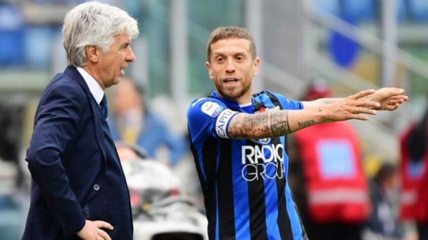 ESQUENTOU - Papu Gómez não foi relacionado novamente para uma partida da Atalanta e segundo o jornalista Francesco Porzio, o meia argentino não está mais nos planos do técnico podendo deixar o clube italiano em janeiro.