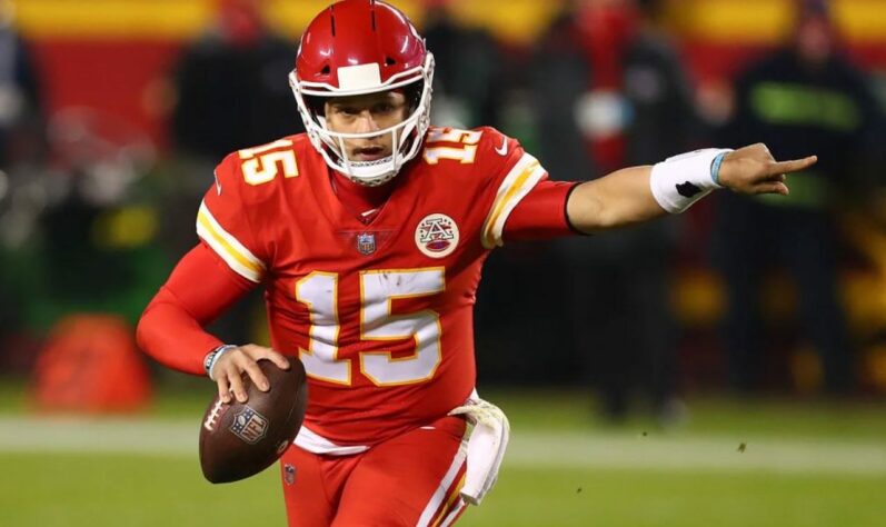 1º Patrick Mahomes - Pela quinta semana seguida lidera a corrida. E não dá sinais de que vai perder a premiação. Mahomes adiciona mais um troféu a sua gloriosa galeria.