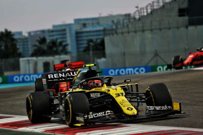 Piloto francês saiu com o nono lugar em Abu Dhabi.